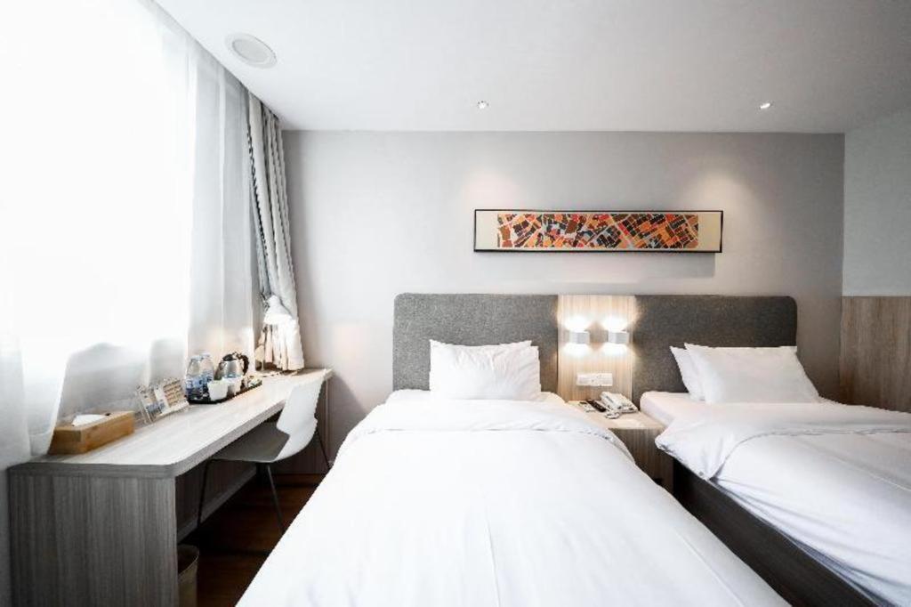 Hanting Hotel Shanghai Songjiang Exterior photo